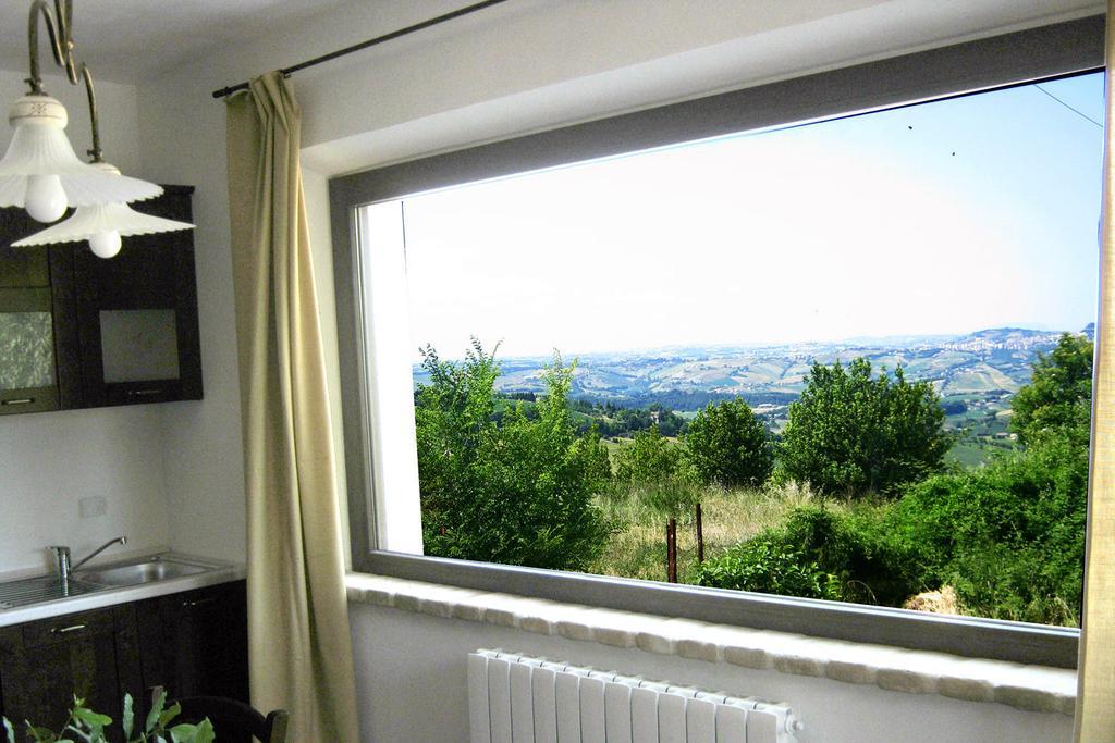 Bb Fonterrante Apartman Monterubbiano Szoba fotó